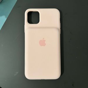 Apple iPhone 11 Pro Max charging case
